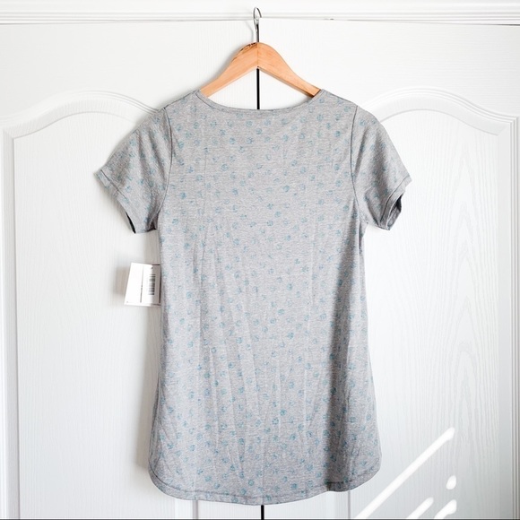 LuLaRoe Classic T - Feint Polka Dot Print - Blue T-shirt Top - Picture 7 of 9